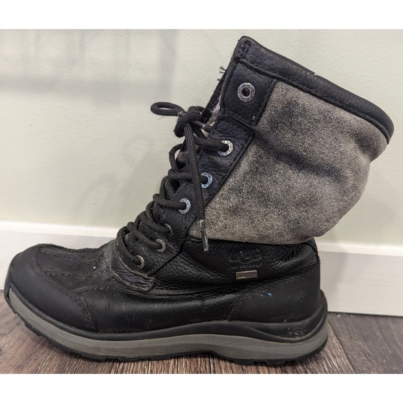 Ugg Adirondack Boots III in Black and Grey  Size 7.5 - Picture 7 of 14